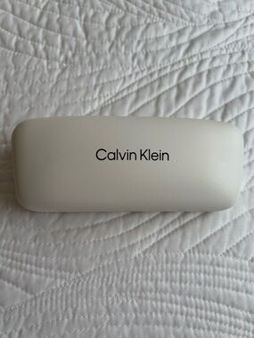 Calvin Klein Eyeglass Case New White Reading Glasses Hard Case Holder